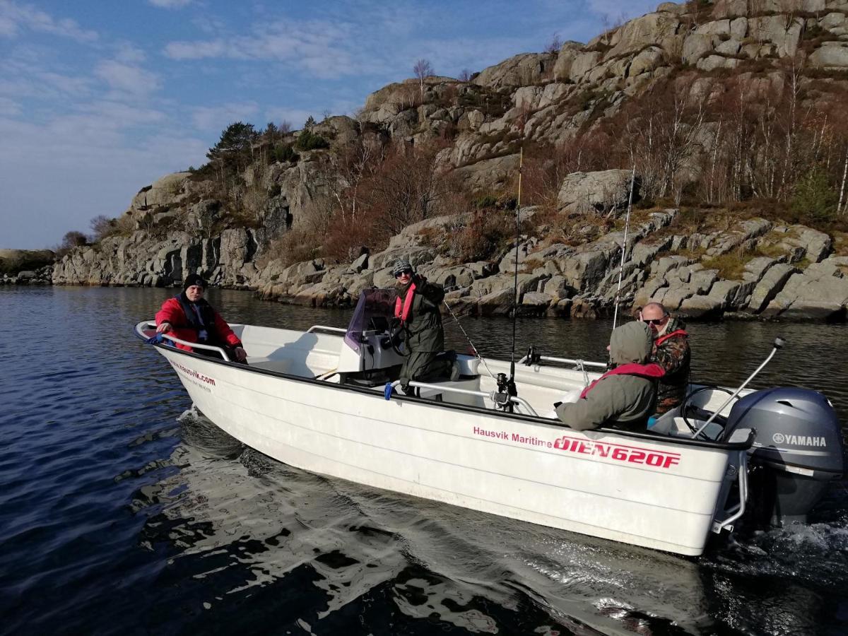 Hausvikstranda Lyngdal Bagian luar foto