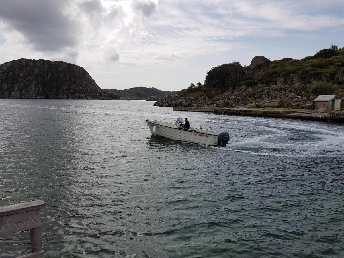 Hausvikstranda Lyngdal Bagian luar foto