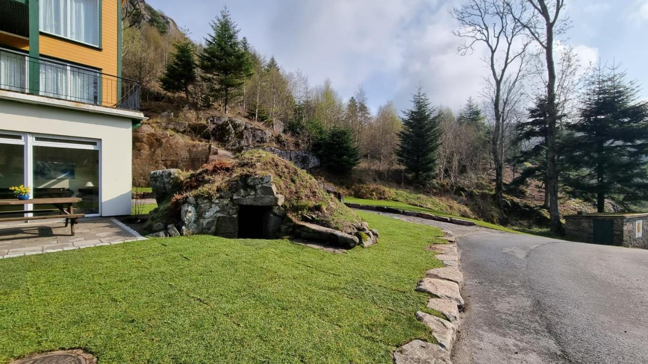 Hausvikstranda Lyngdal Bagian luar foto